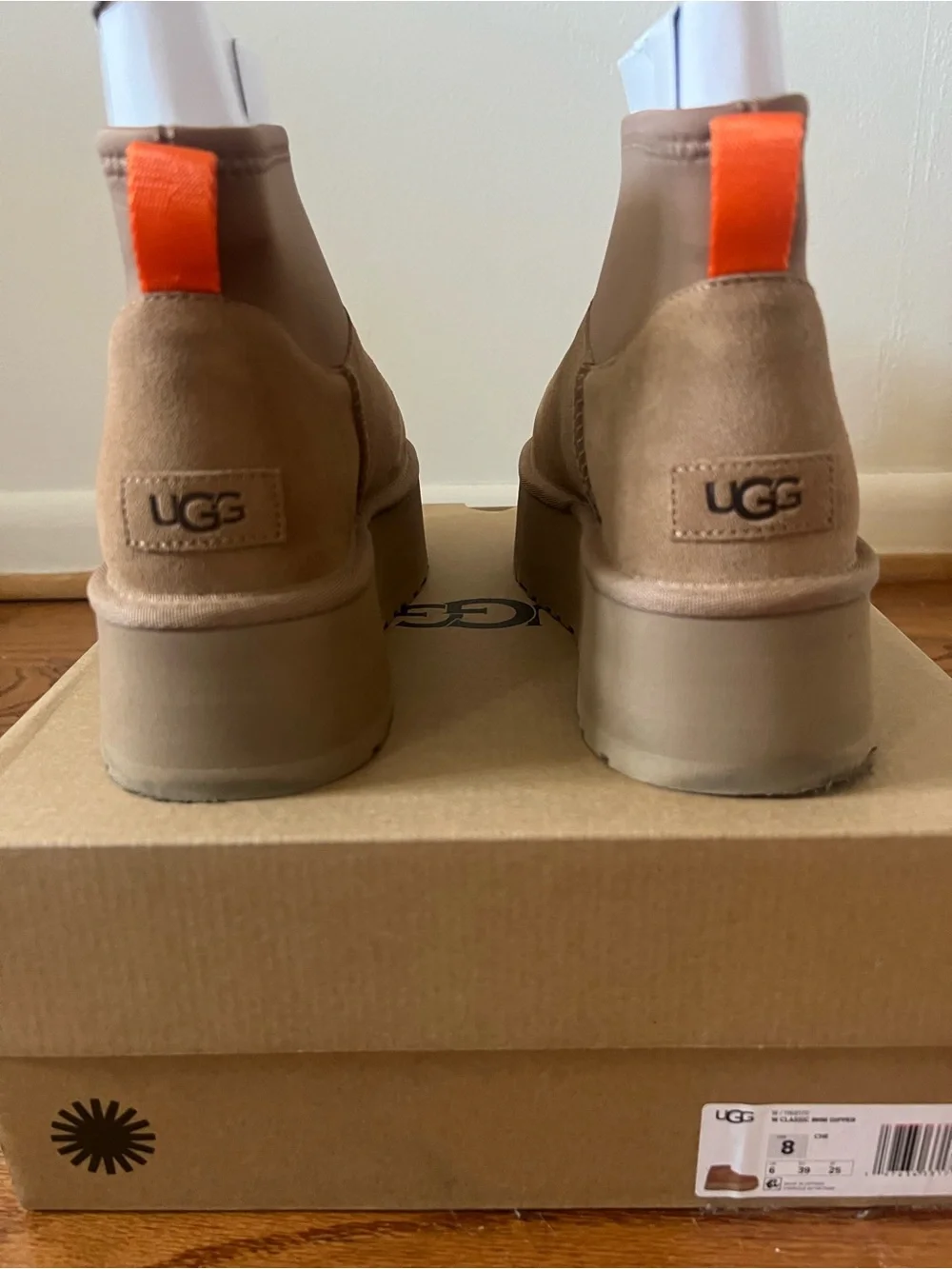 UGG Women's Tan Platform Chelsea Boot